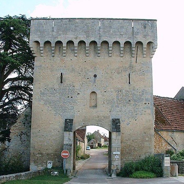 Photo de Porte de ville de Druyes-les-Belles-Fontaines