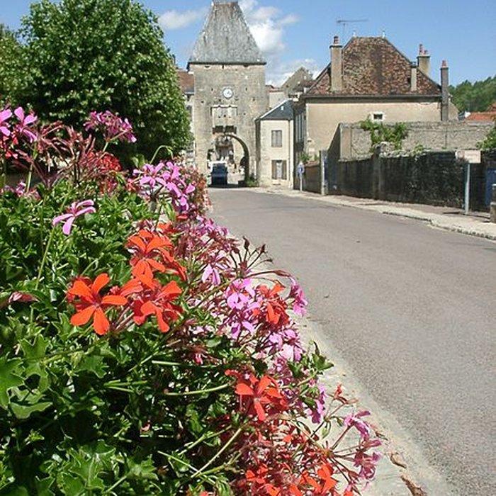 Photo de Porte de ville de Noyers-sur-Serein