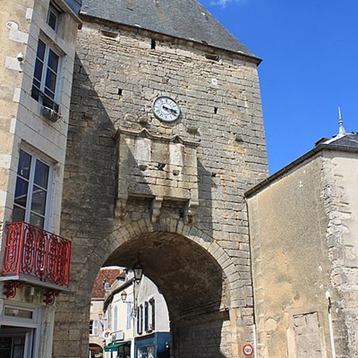 Photo de Porte de ville de Noyers-sur-Serein