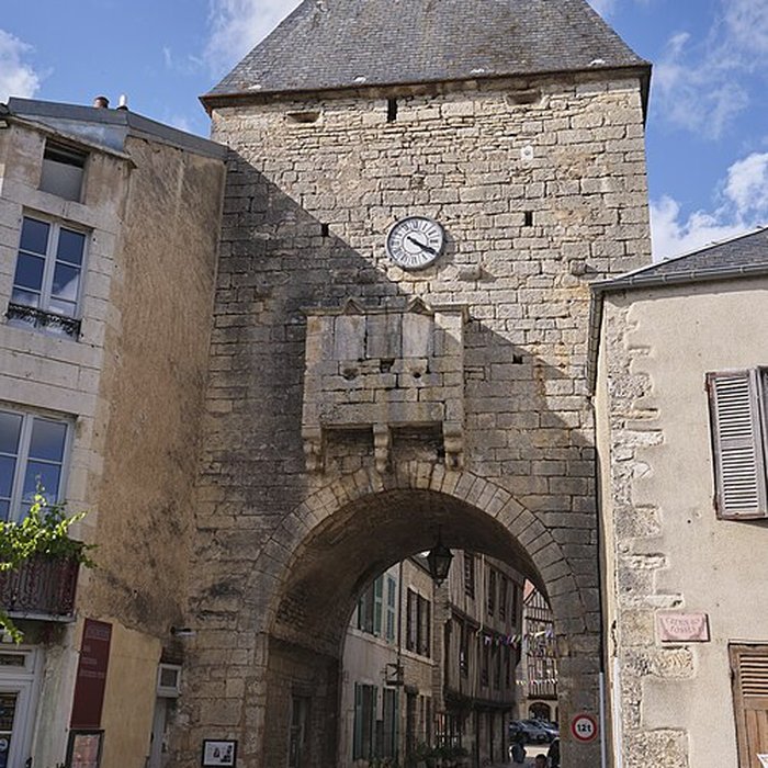 Photo de Porte de ville de Noyers-sur-Serein
