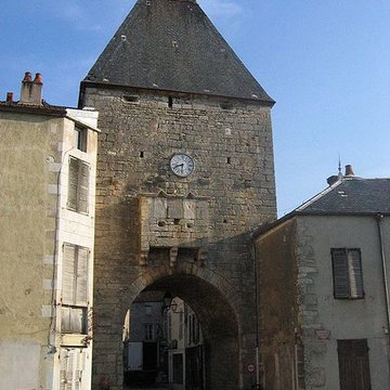 Porte de ville de Noyers-sur-Serein