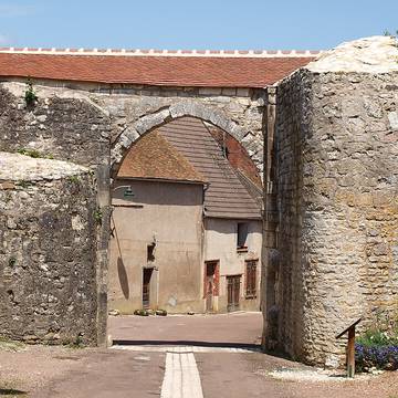 Château de Saint-Vérain