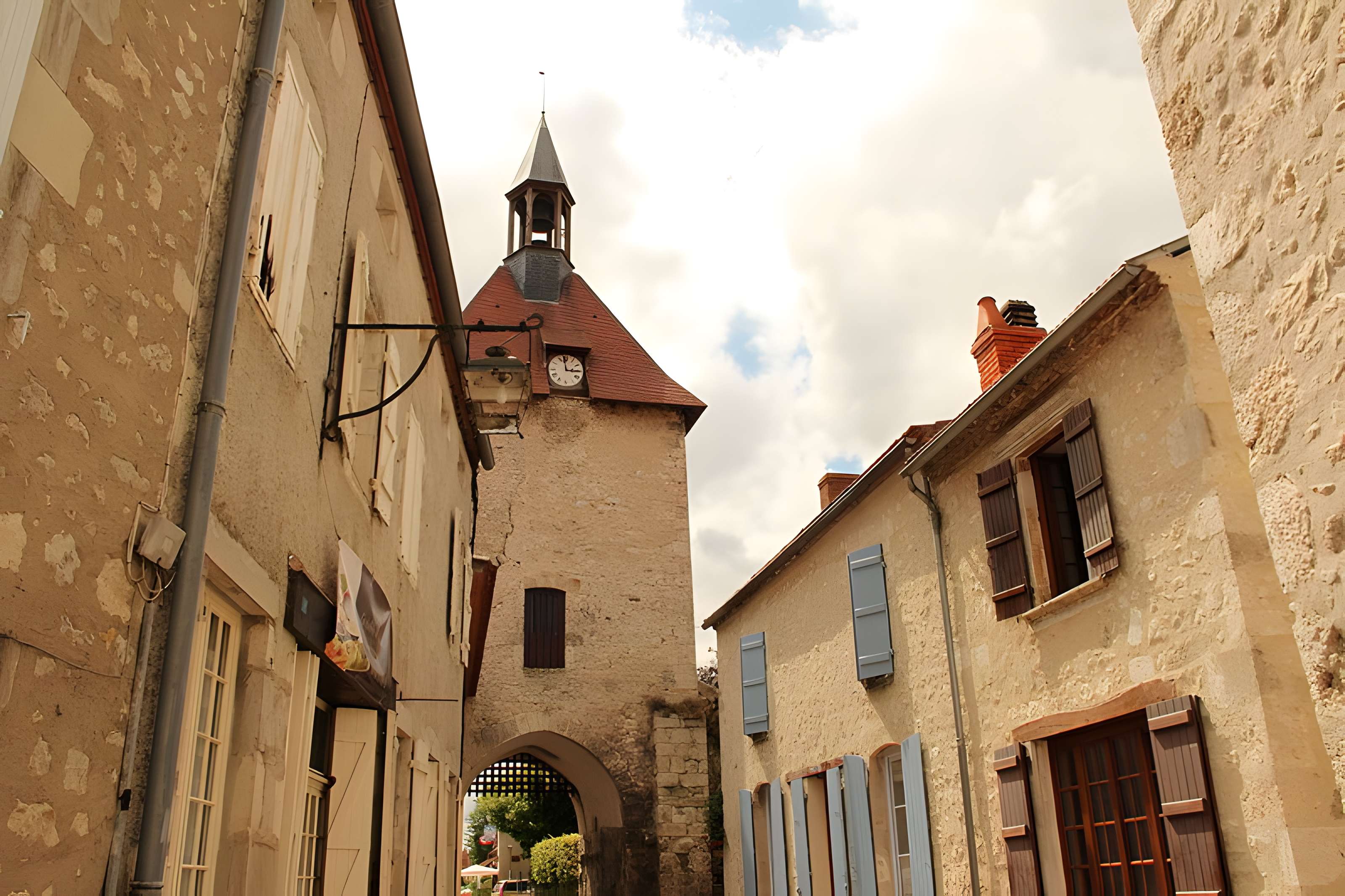 Porte d'Occident de Charroux