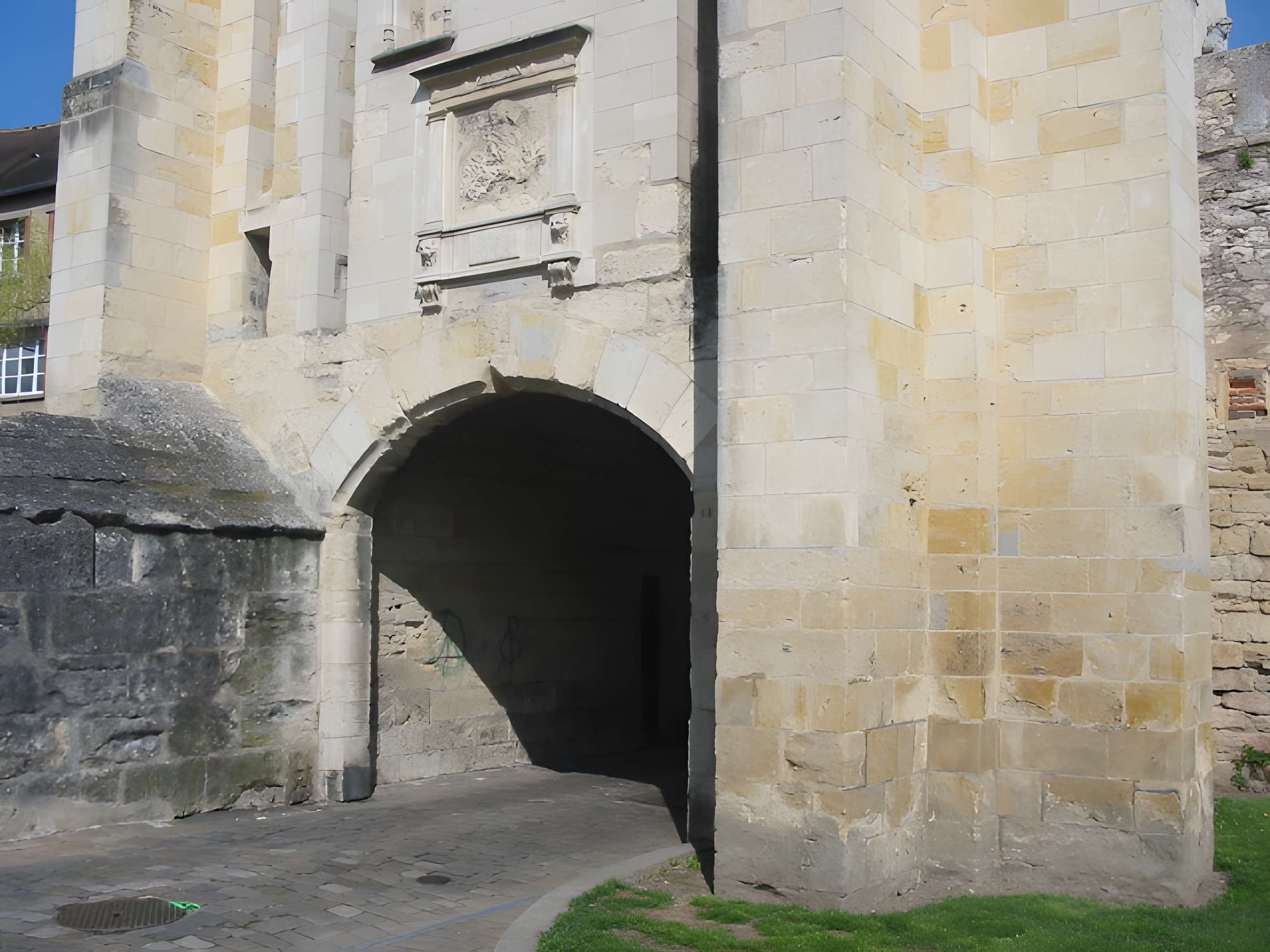 Porte du Croux de Nevers