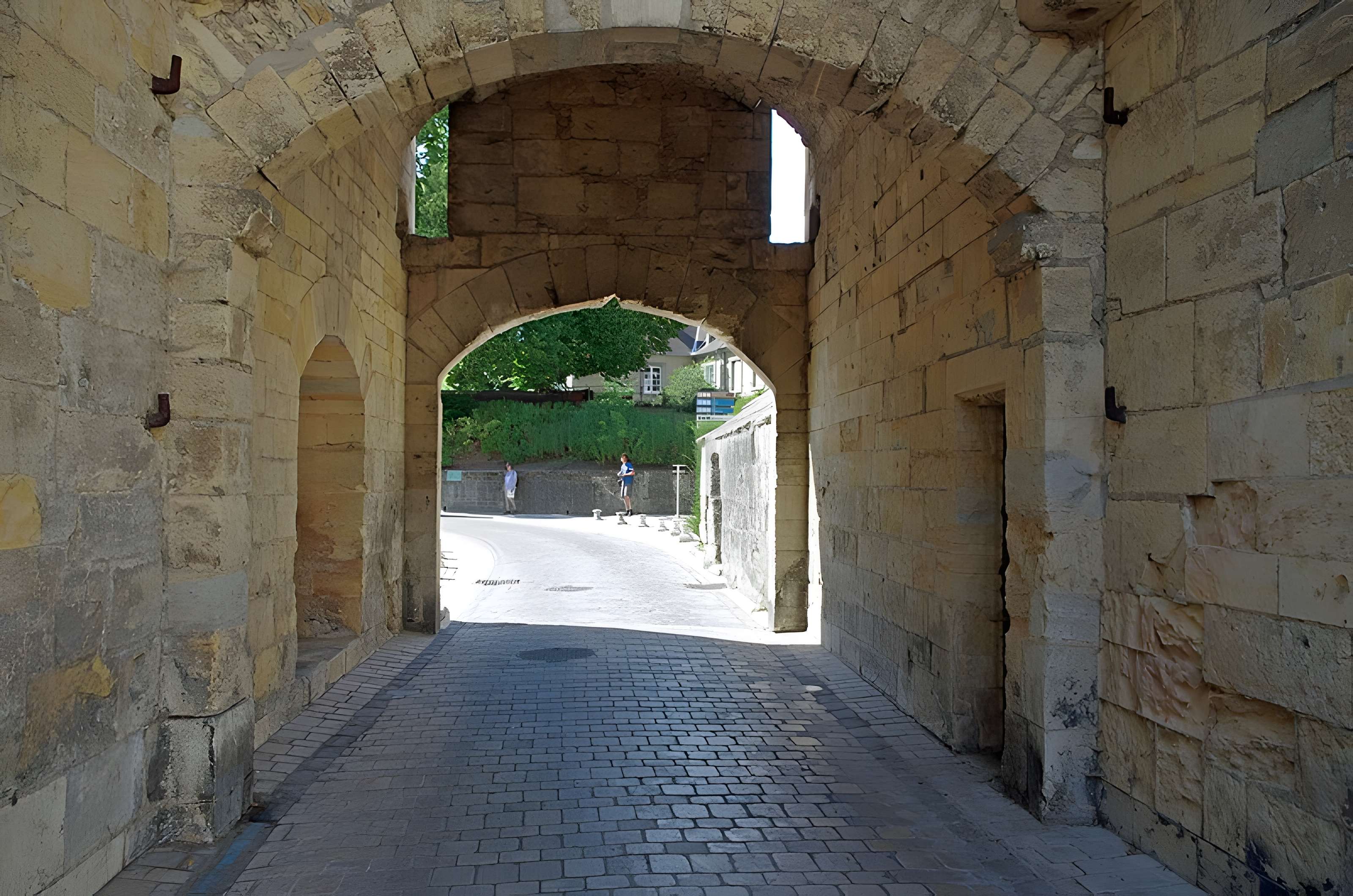Porte du Croux de Nevers