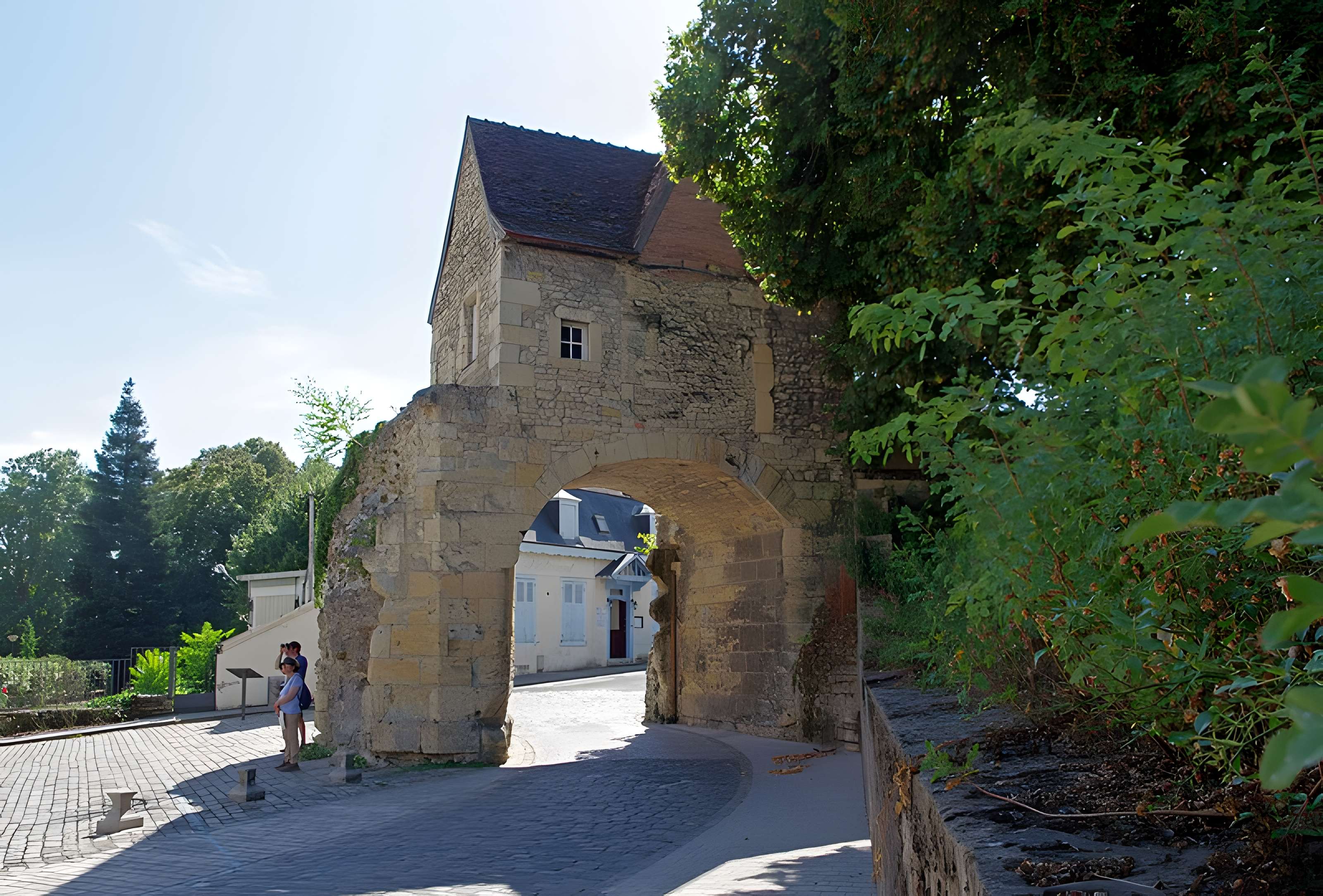 Porte du Croux de Nevers