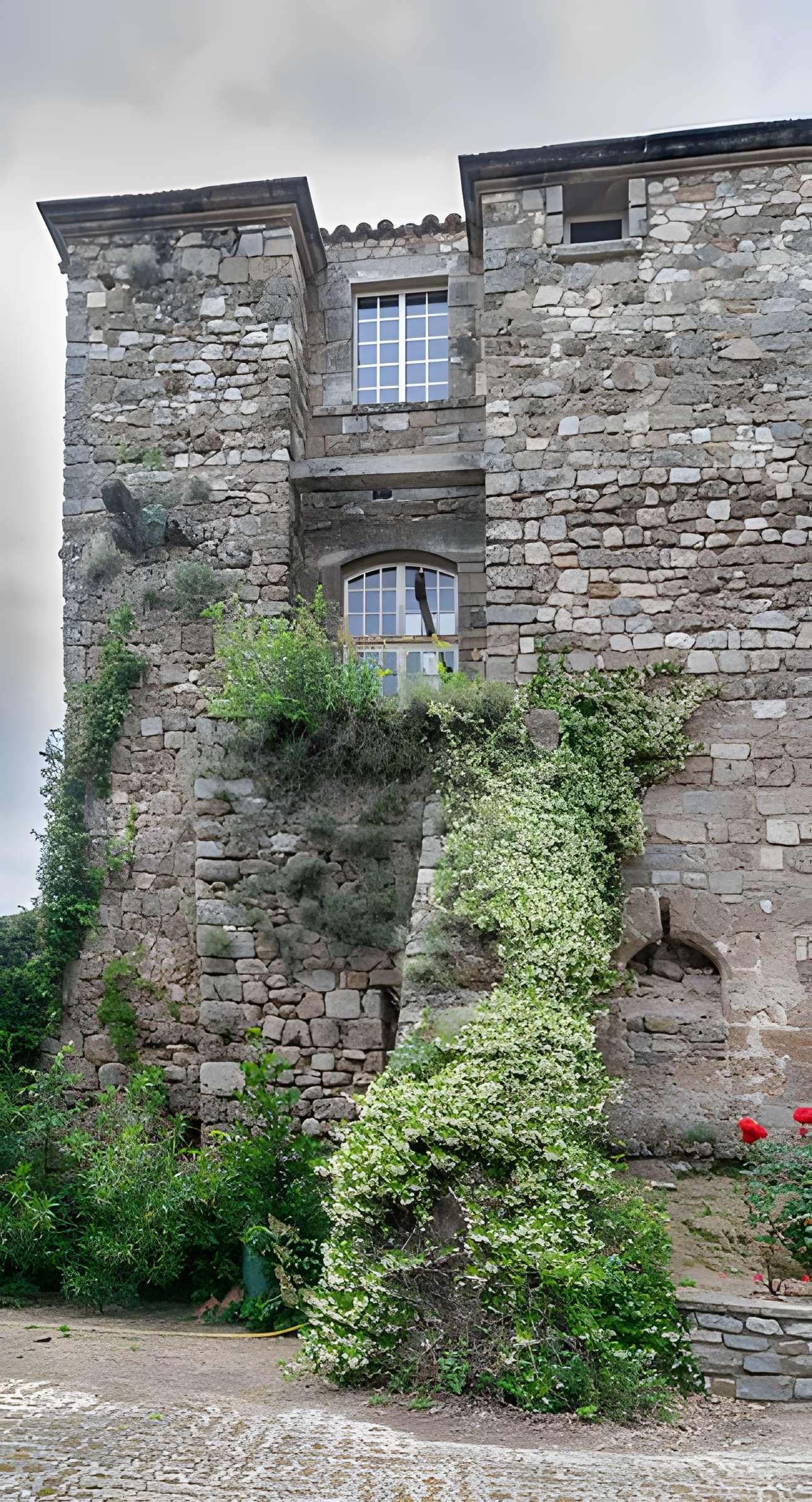 Ancien château ou donjon
