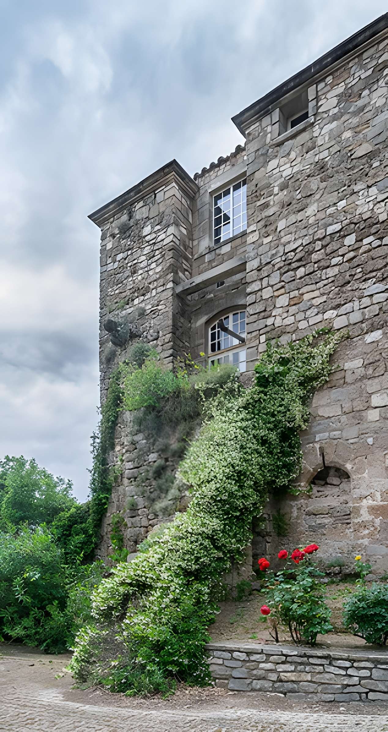 Ancien château ou donjon