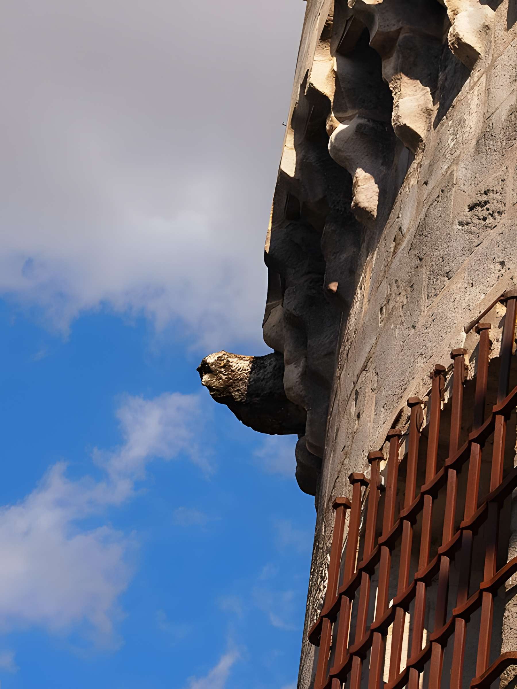 Porte et tours du Vieux-Port de Cognac