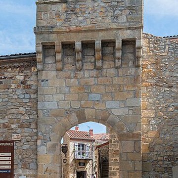 Porte fortifiée de Montpeyroux