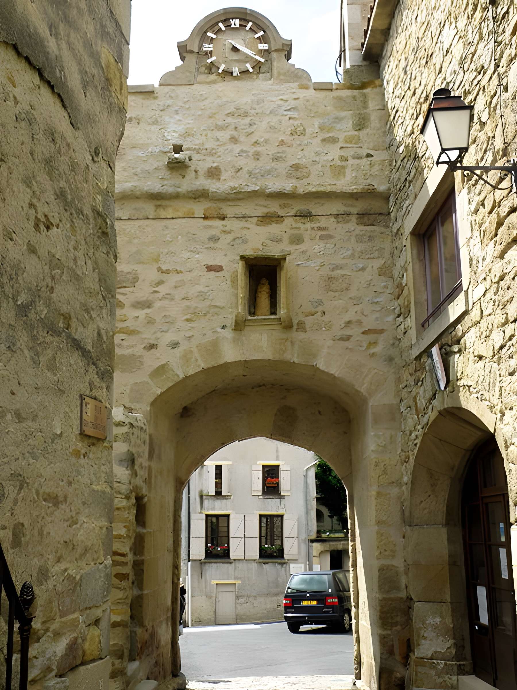 Porte fortifiée de Montpeyroux
