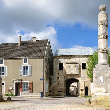 Porte fortifiée de Nuits