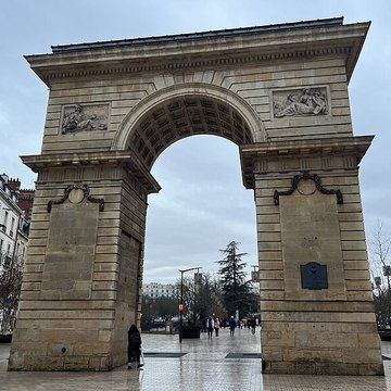 Porte Guillaume de Dijon