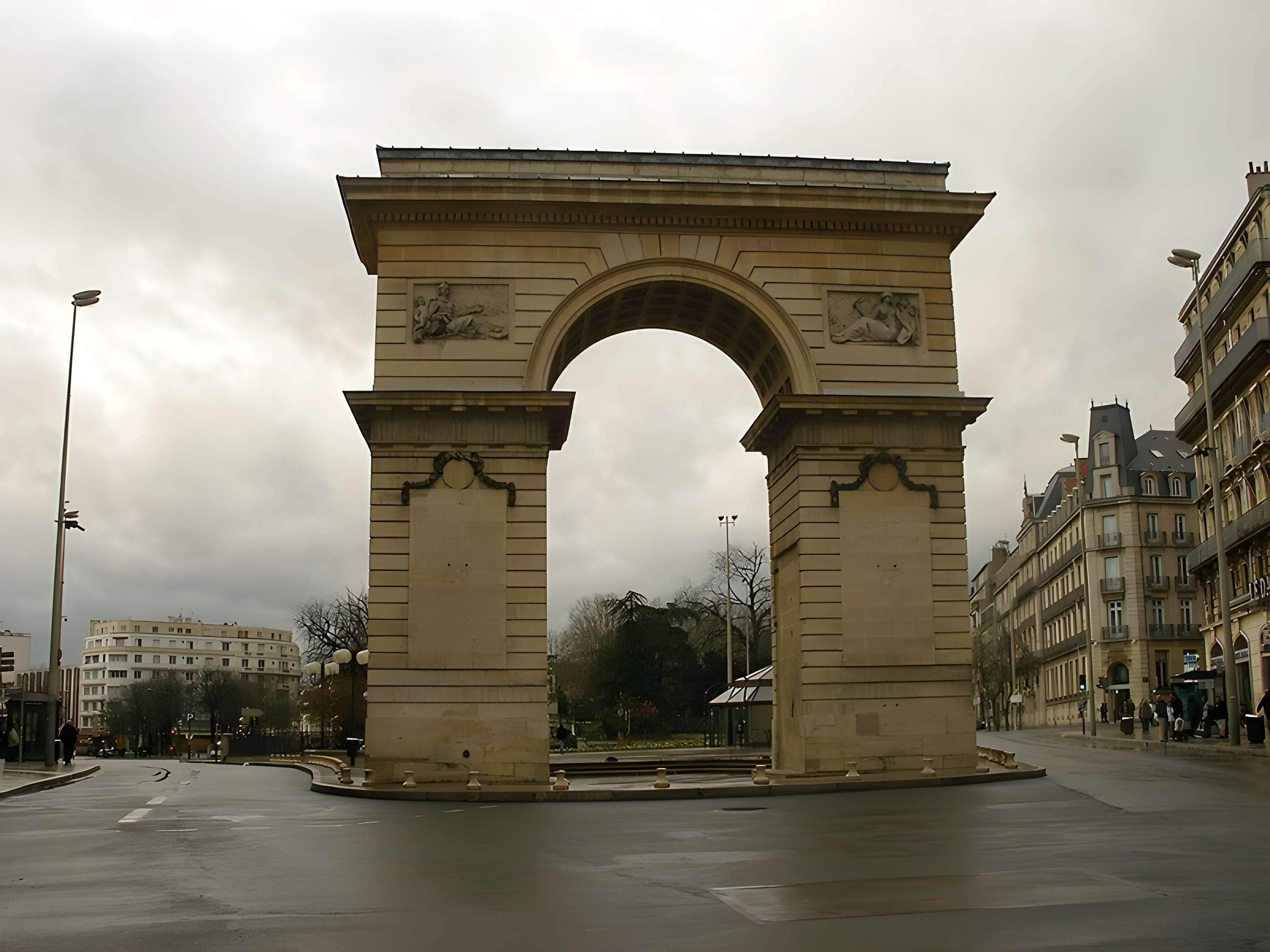 Porte Guillaume de Dijon