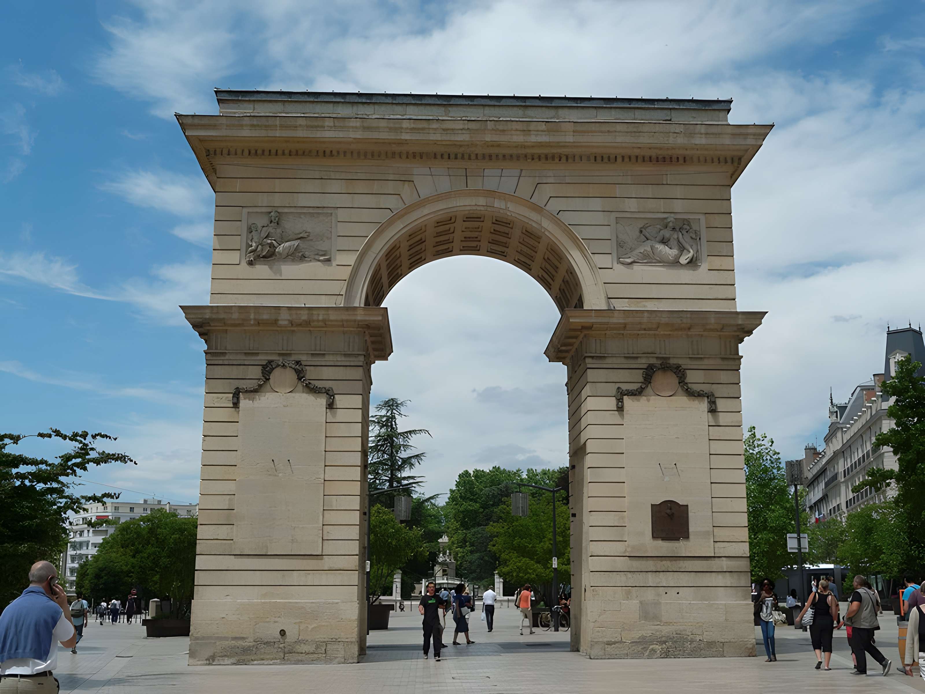 Porte Guillaume de Dijon