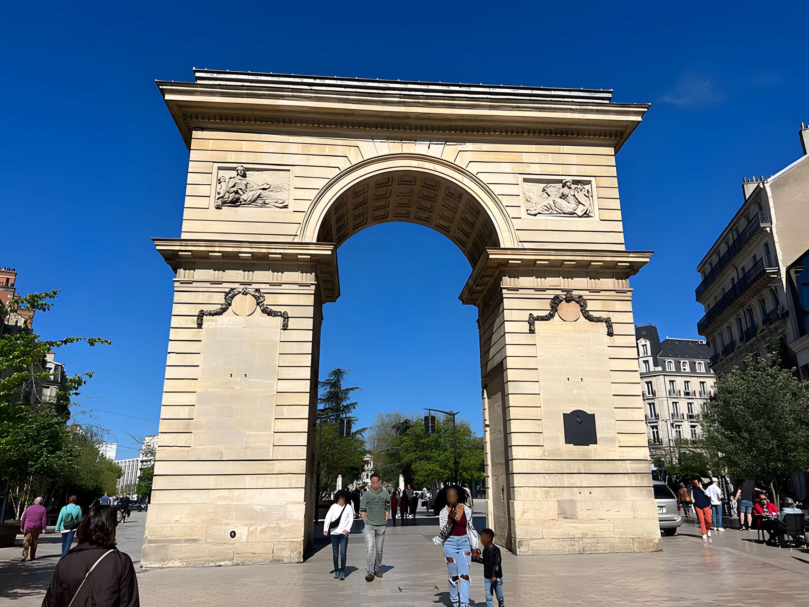Porte Guillaume de Dijon