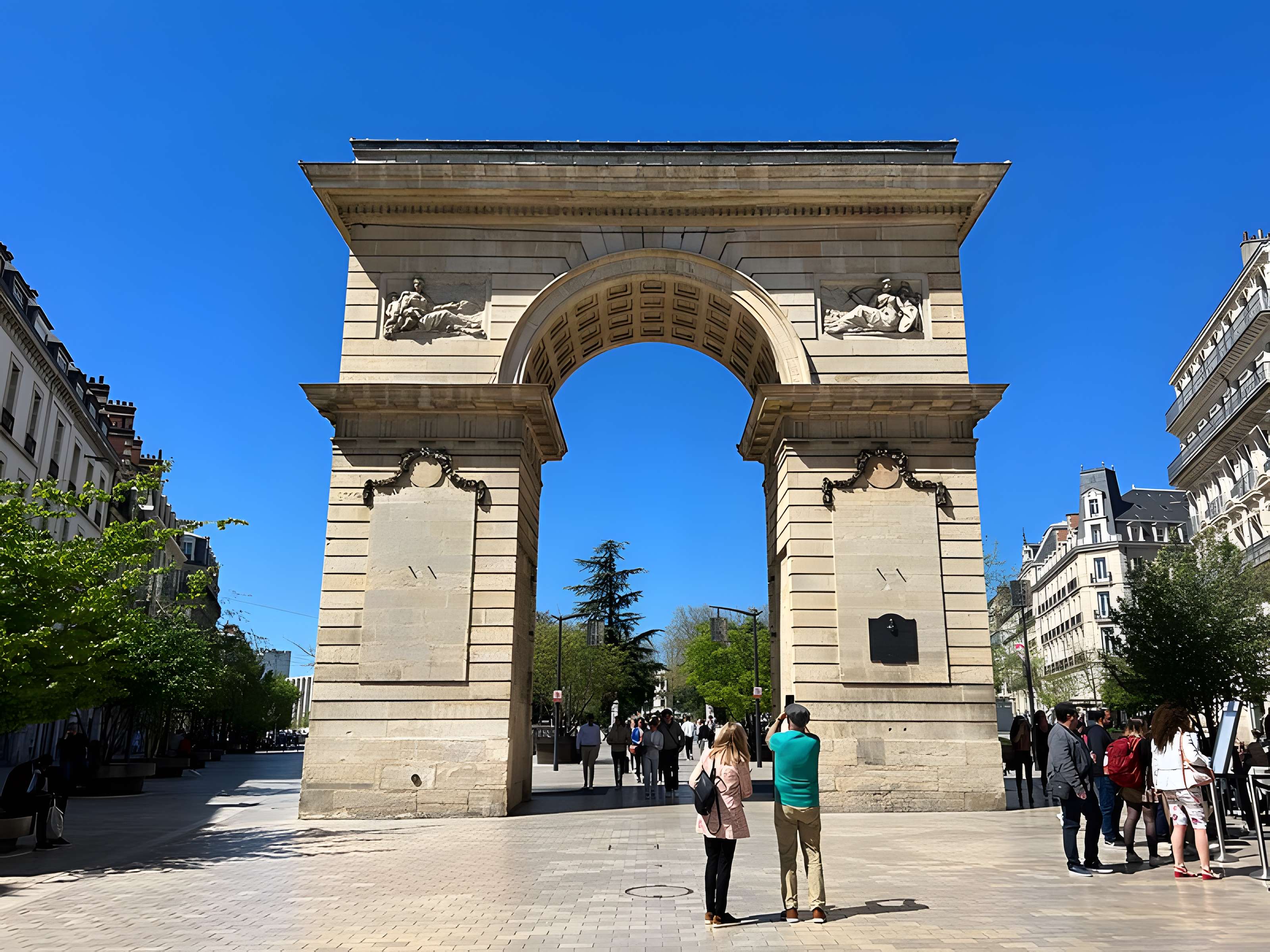 Porte Guillaume de Dijon