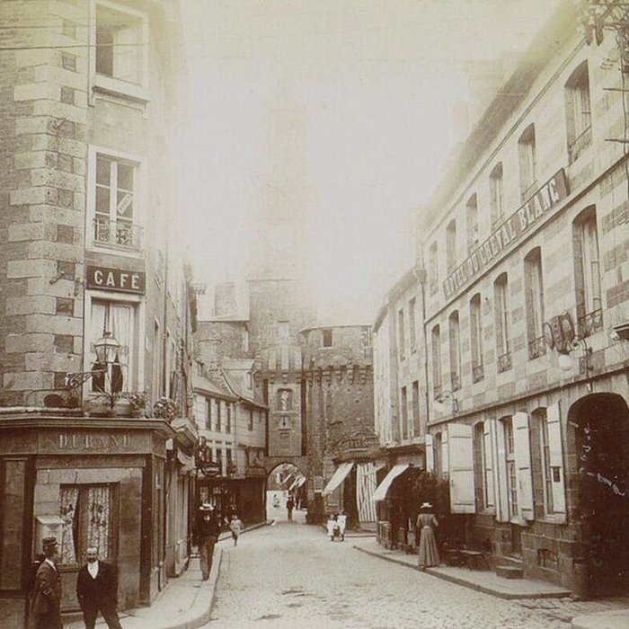 Photo de La Porte Horloge de Vire