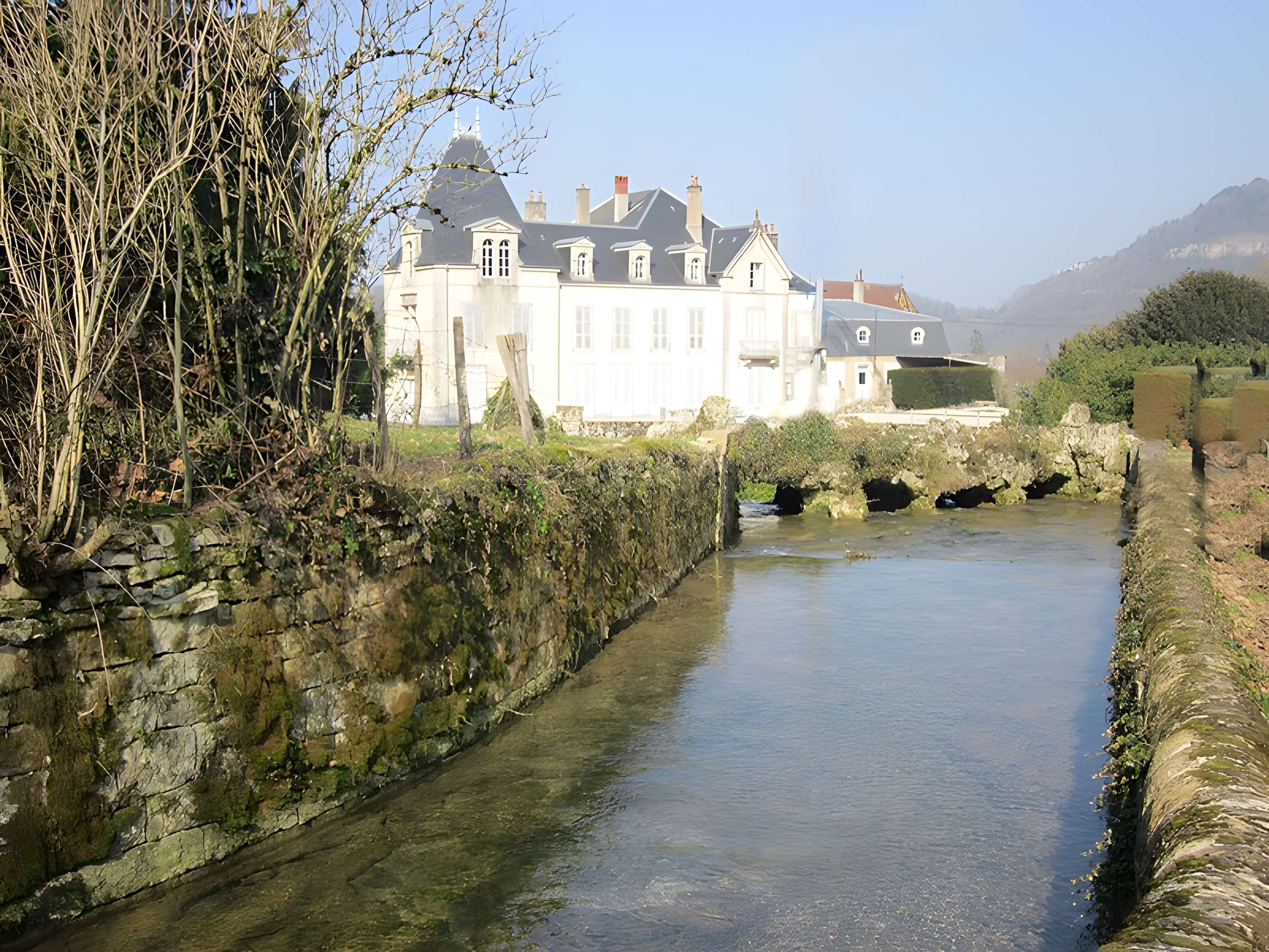 Château de Vaux-sur-Poligny