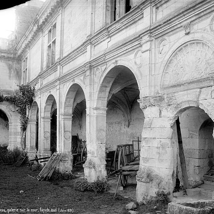 Photo de Château de Veuil