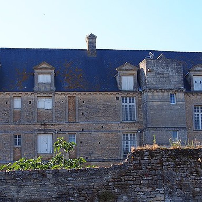 Photo de Château de Vienne-en-Bessin