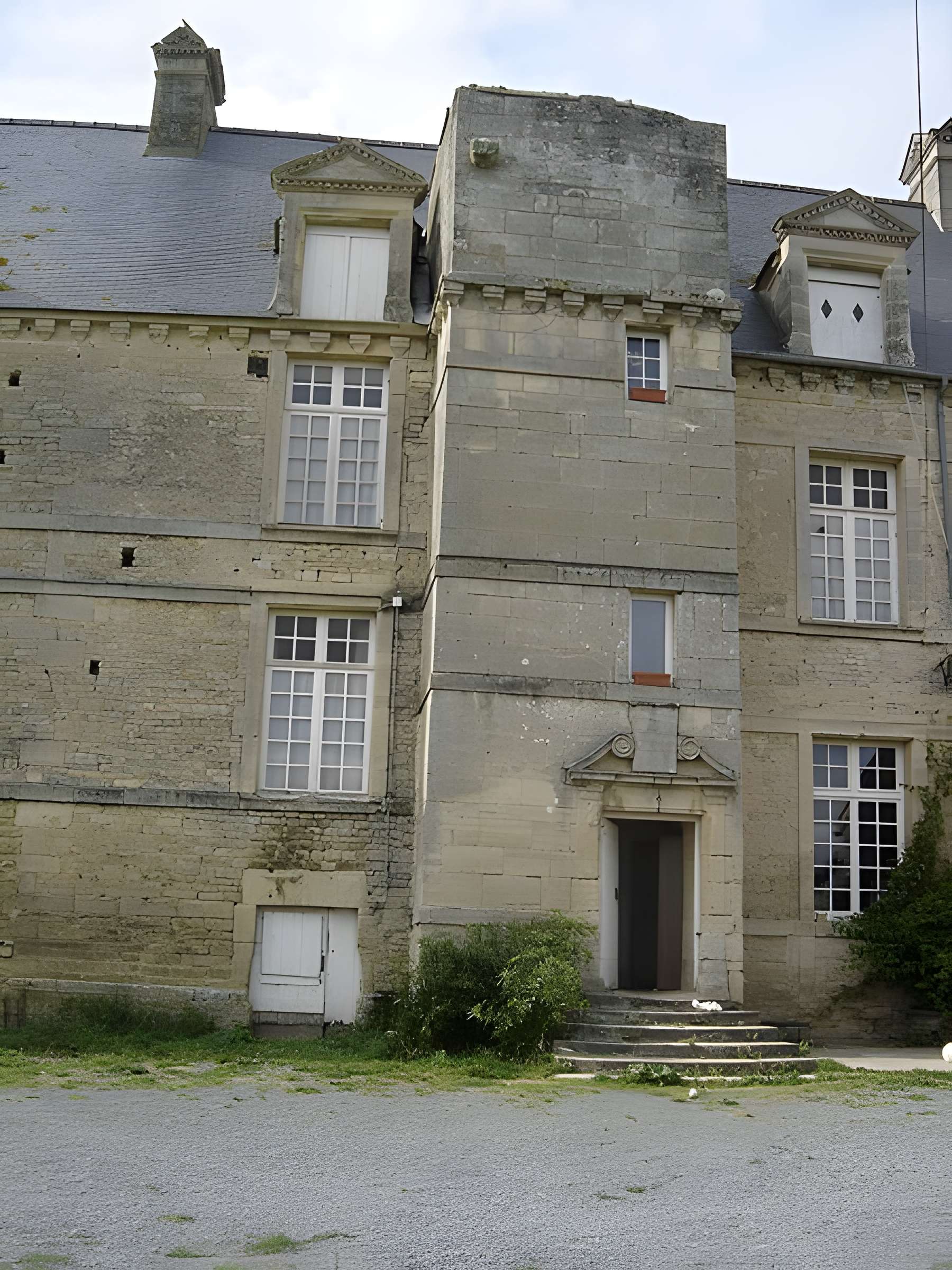 Château de Vienne-en-Bessin