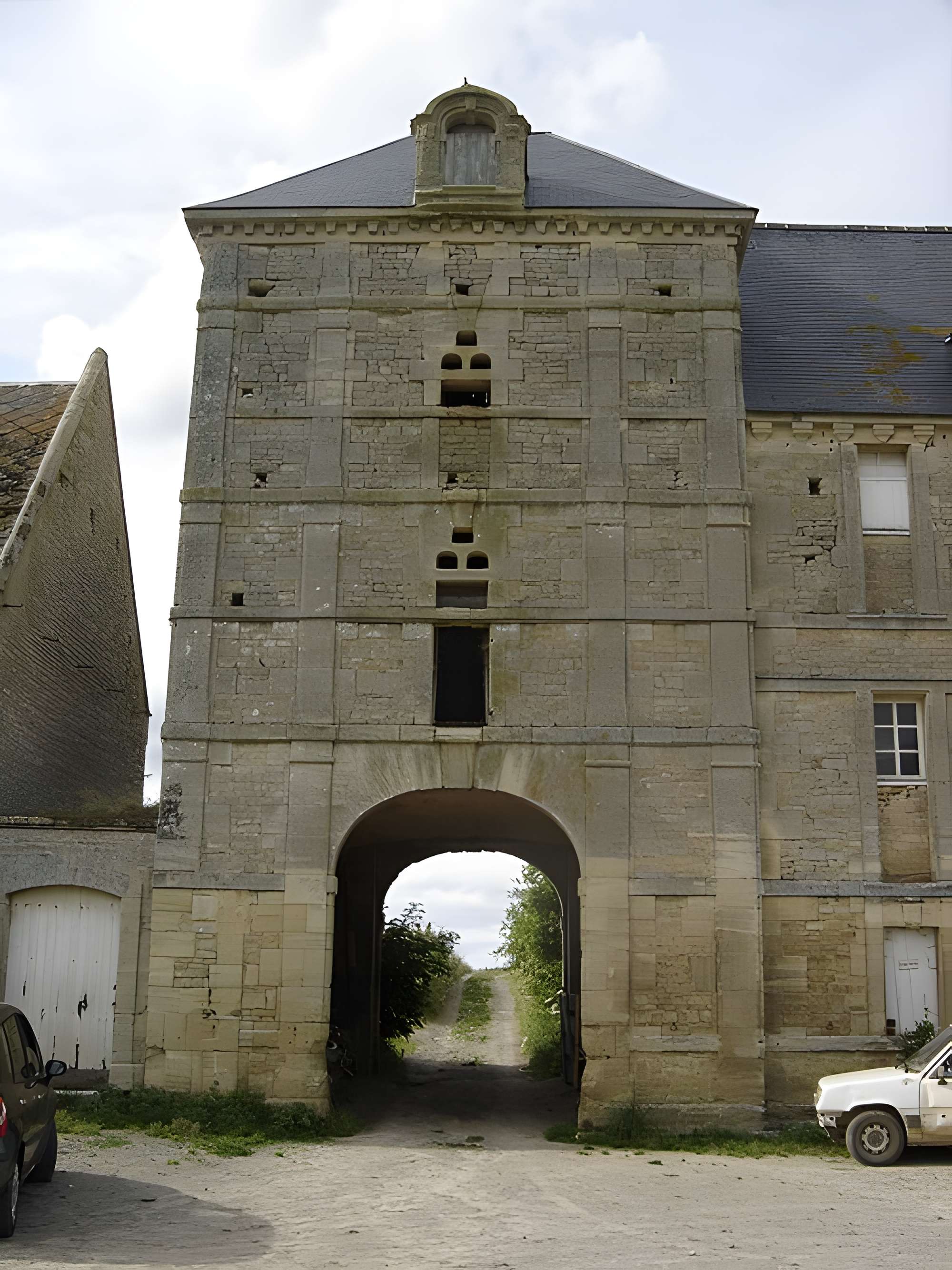 Château de Vienne-en-Bessin