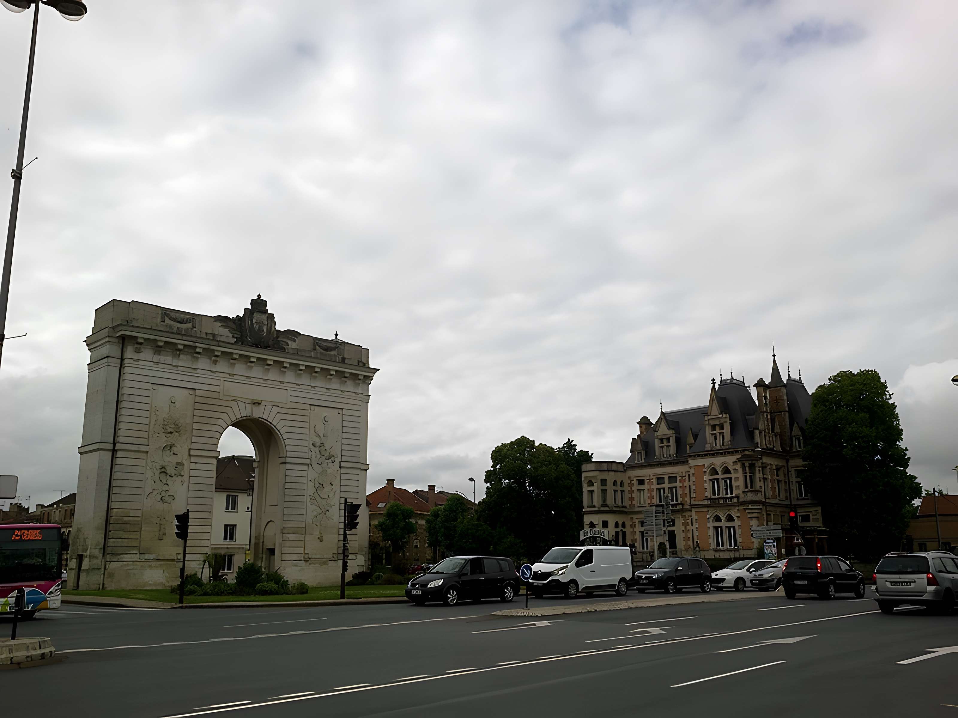 Porte Sainte-Croix de Châlons-en-Champagne