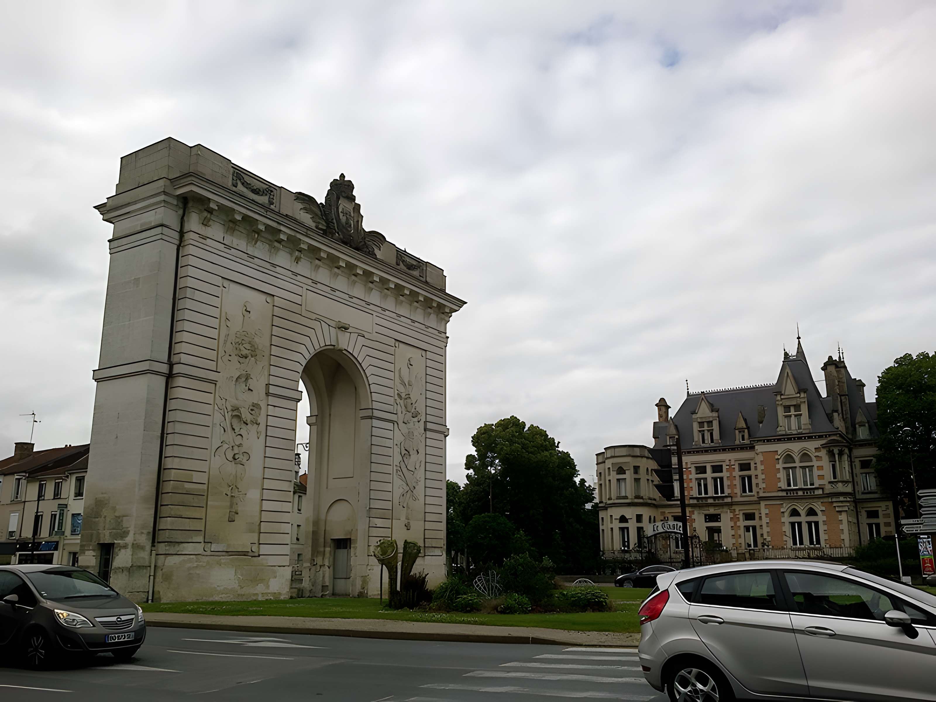 Porte Sainte-Croix de Châlons-en-Champagne