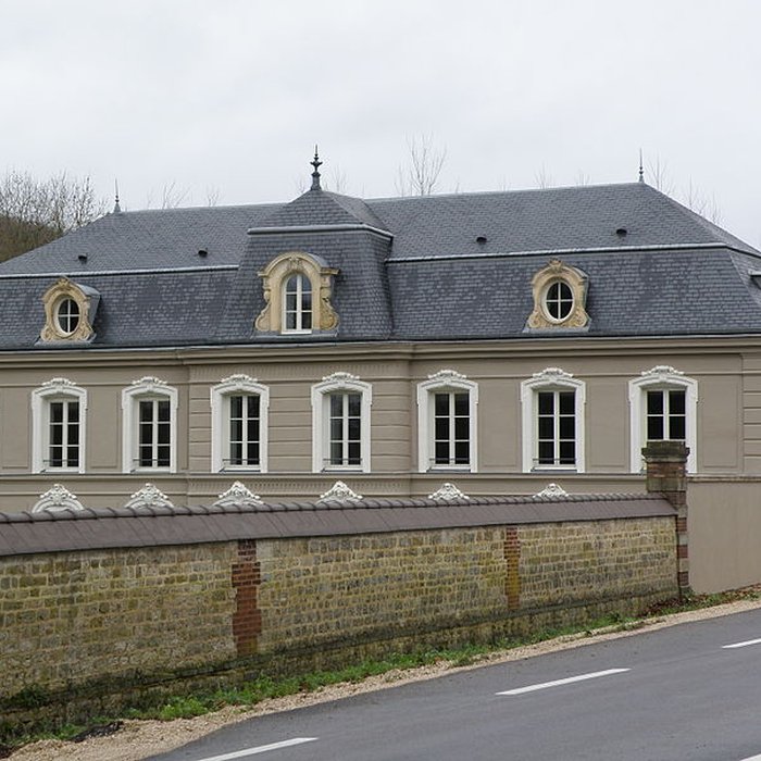 Photo de Château de Villeneuve à Bar-sur-Seine