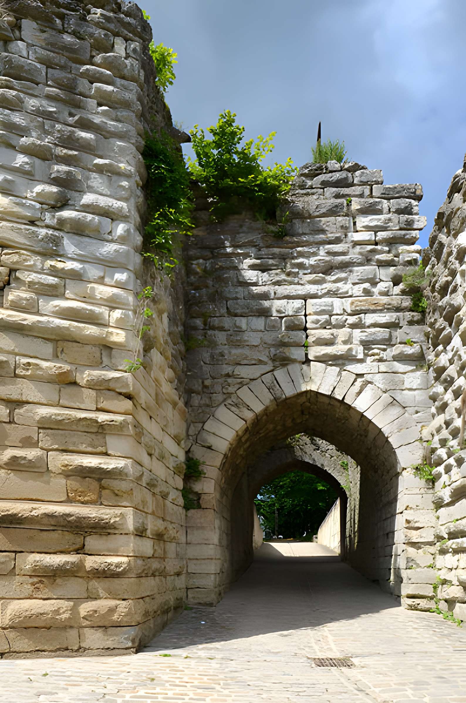 Porte Saint-Jean de Château-Thierry