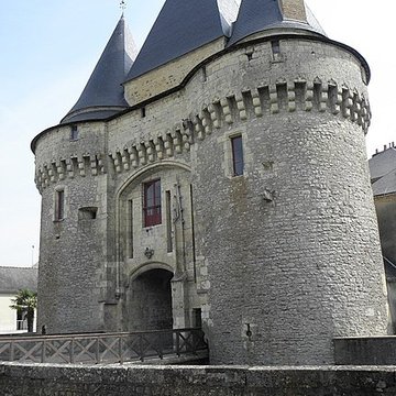 Porte Saint-Julien de La Ferté-Bernard