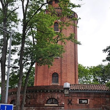 Château deau et station de pompage