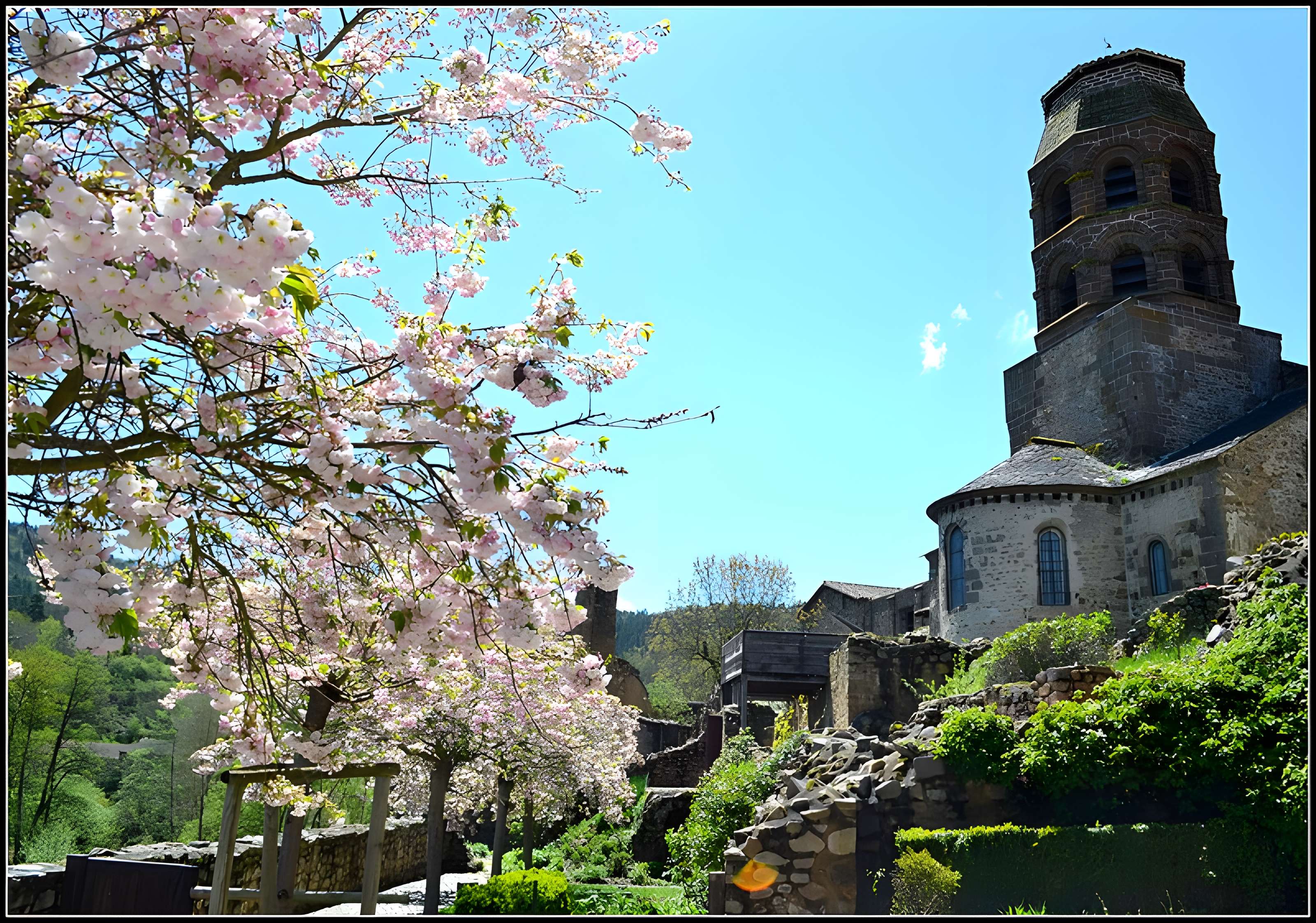 Abbatiale de Lavaudieu