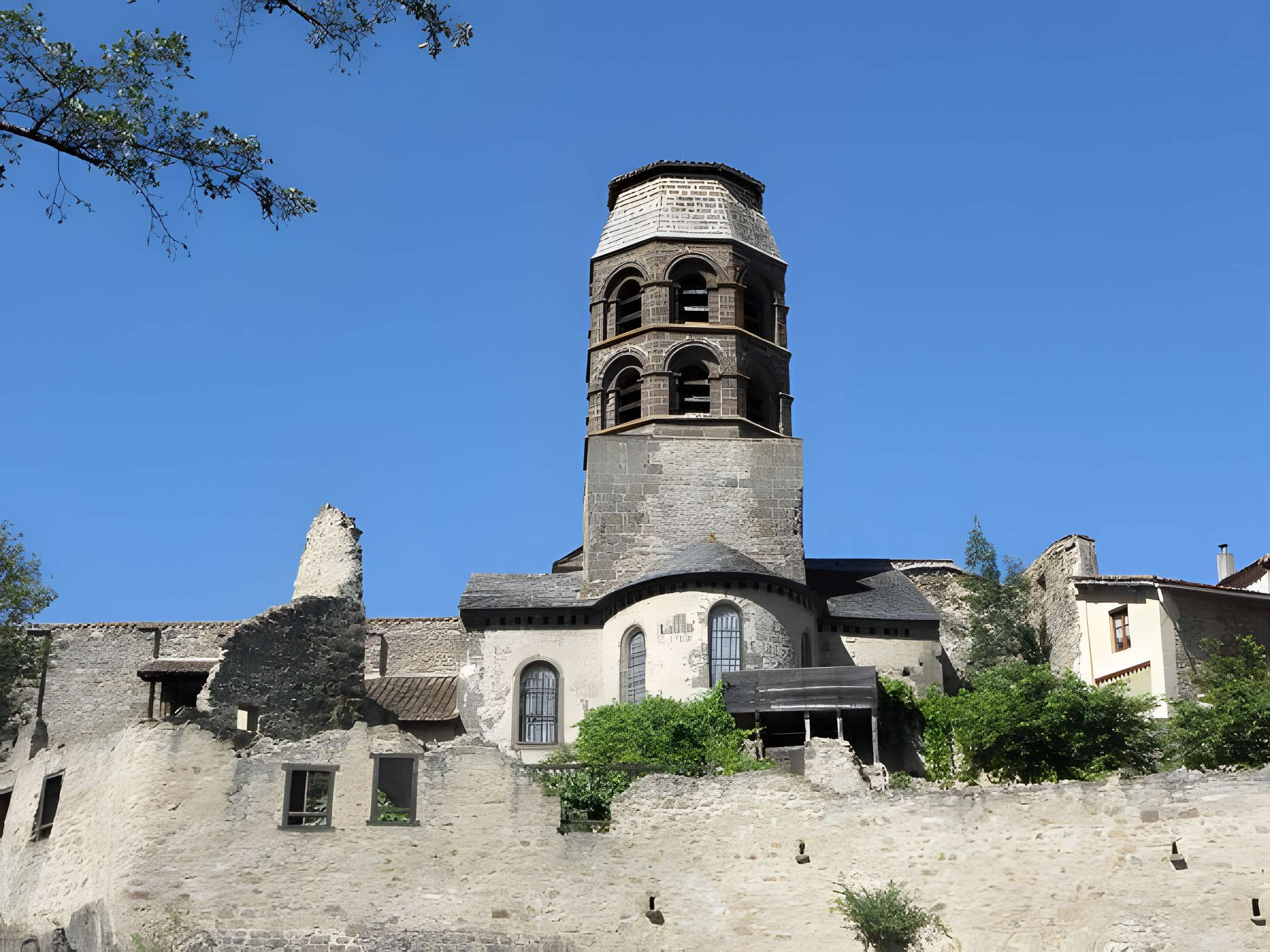 Abbaye Saint-André de Lavaudieu