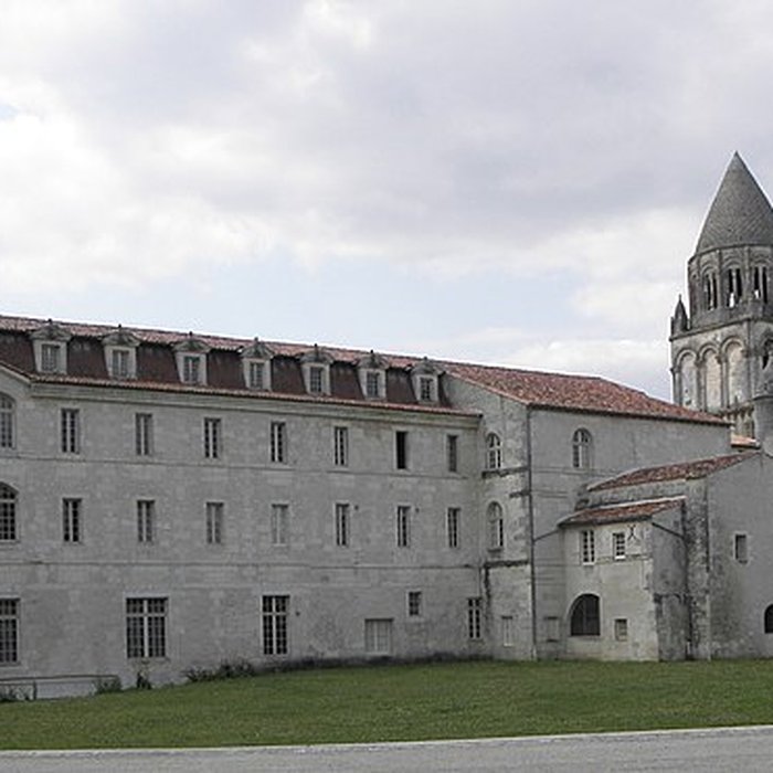 Photo de Abbaye aux dames de Saintes