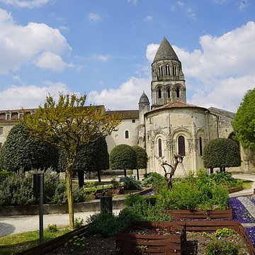 Abbaye aux dames de Saintes