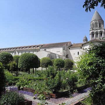 Abbaye aux dames de Saintes