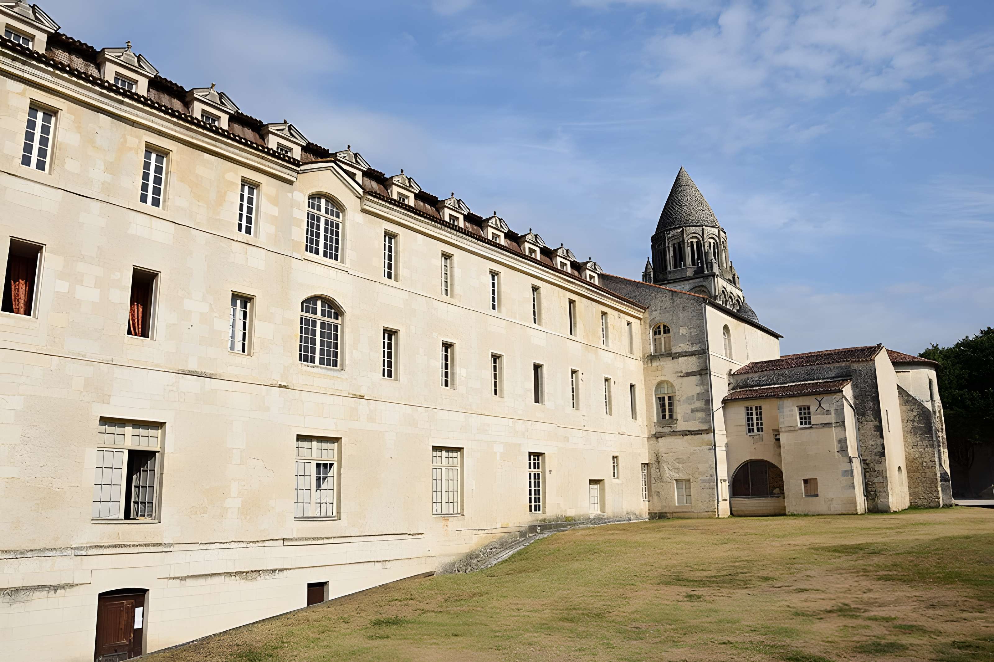 Abbaye aux dames de Saintes