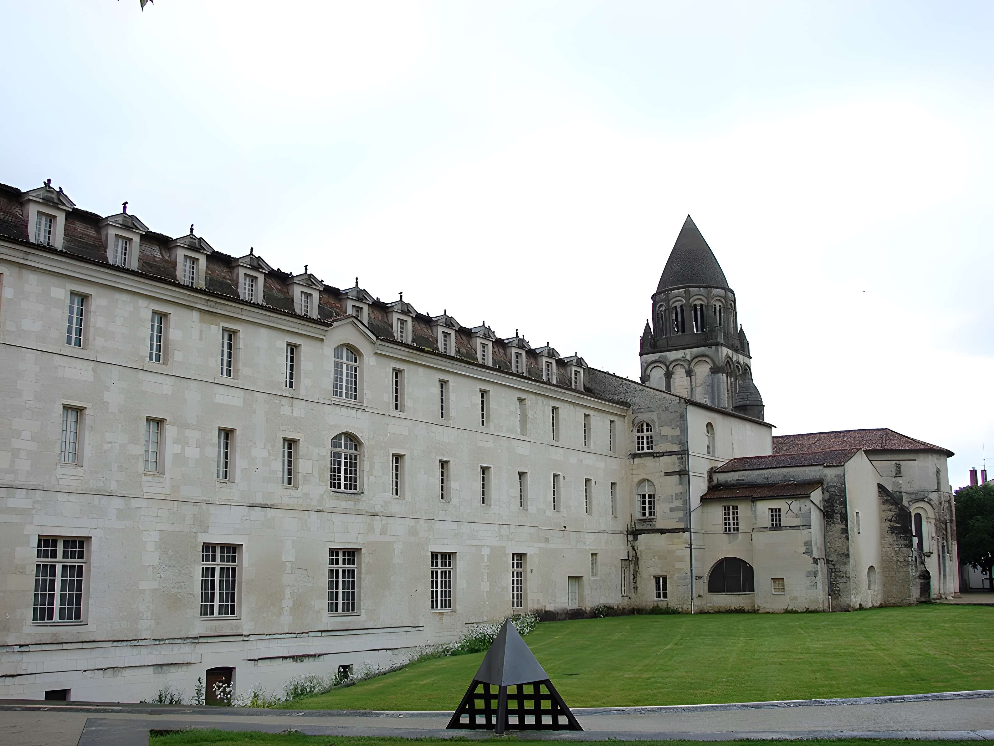 Abbaye aux dames de Saintes