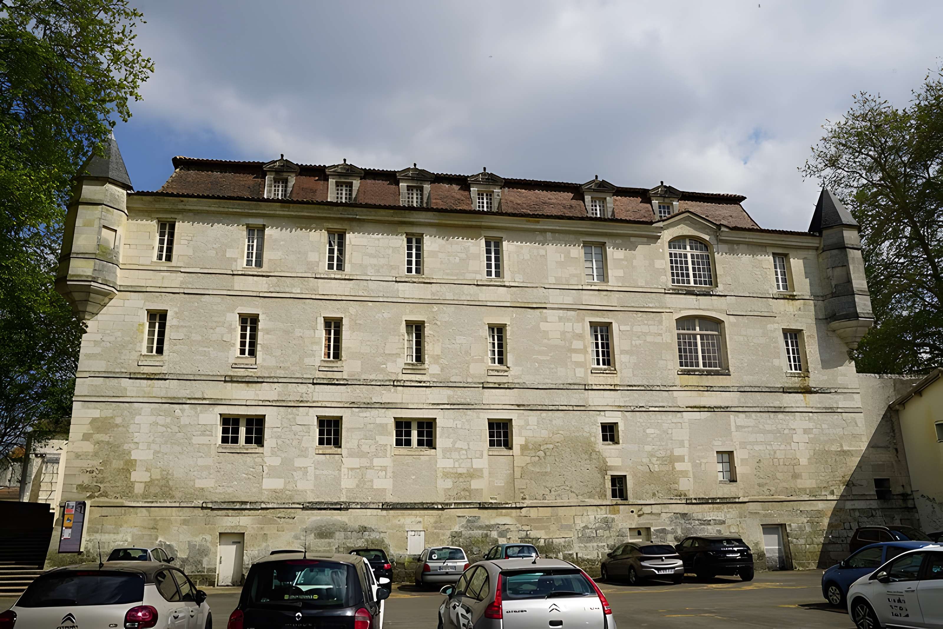 Abbaye aux dames de Saintes