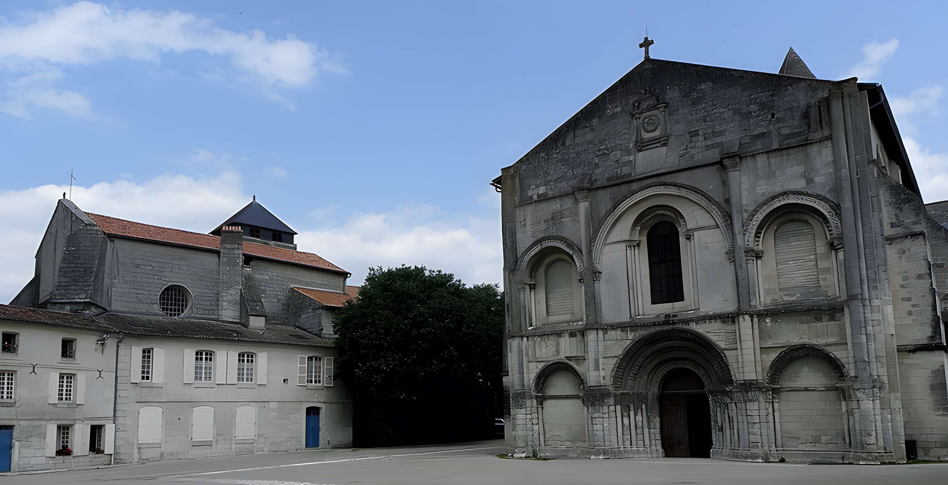 Abbaye aux dames de Saintes