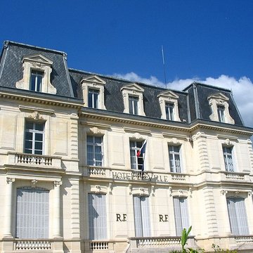 Château deau-pagode de lHôtel Lionel-Normant