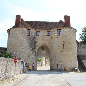 Porte Saint-Pierre de Château-Thierry