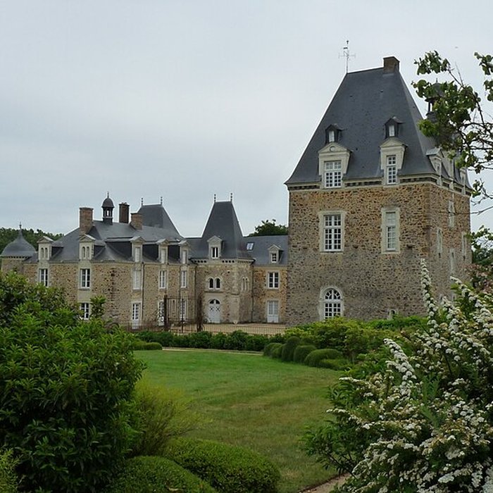 Photo de Château des Arcis également sur commune de Le Buret
