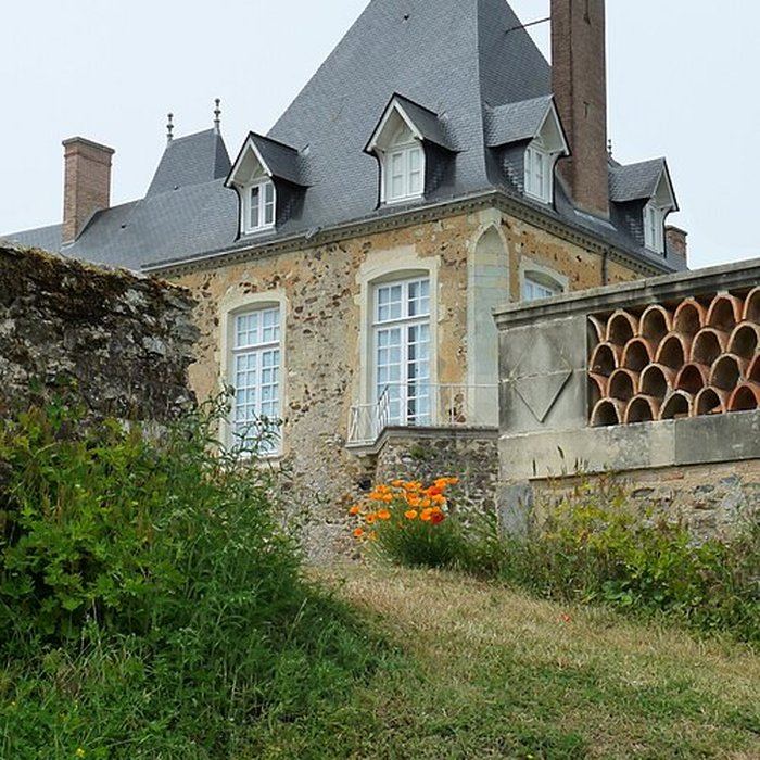 Photo de Château des Arcis également sur commune de Le Buret