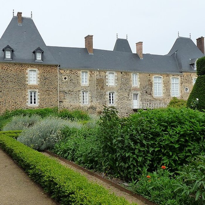 Photo de Château des Arcis également sur commune de Le Buret