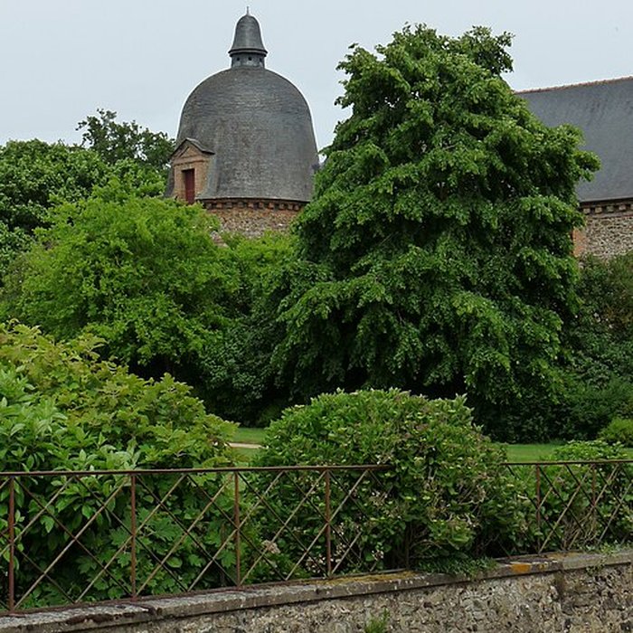 Photo de Château des Arcis également sur commune de Le Buret