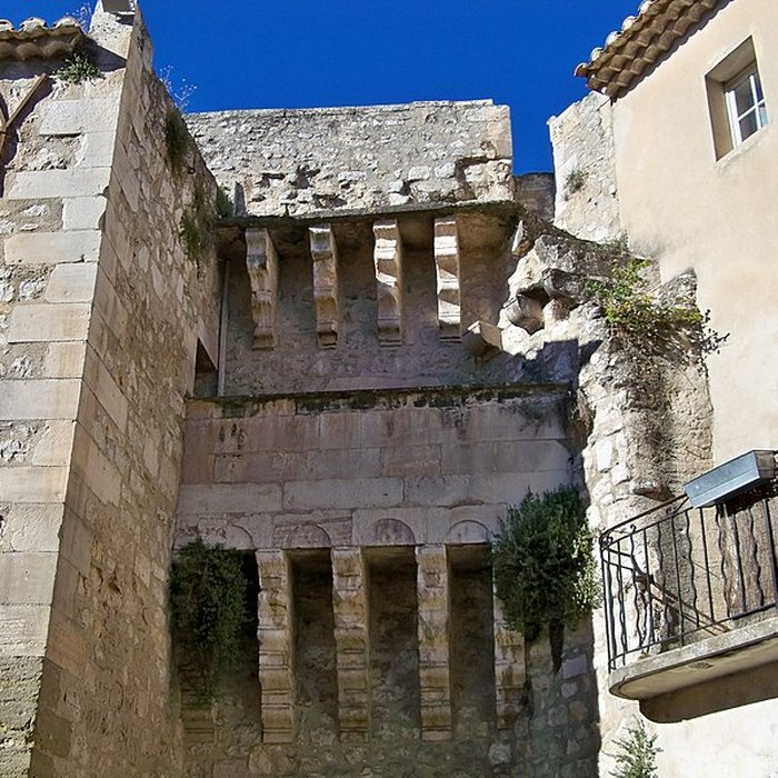Photo de Porte Villeneuve de Pernes-les-Fontaines