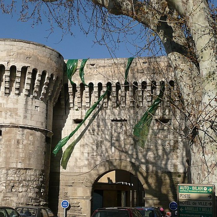 Photo de Porte Villeneuve de Pernes-les-Fontaines